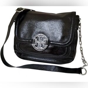 Tory Burch Amanda Patent Black Leather Crossbody Bag with chain⛓️ handle